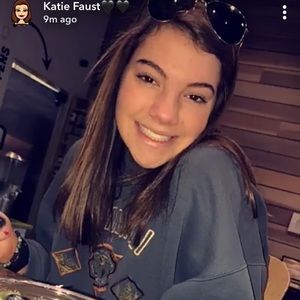 Meet your Posher, Ally